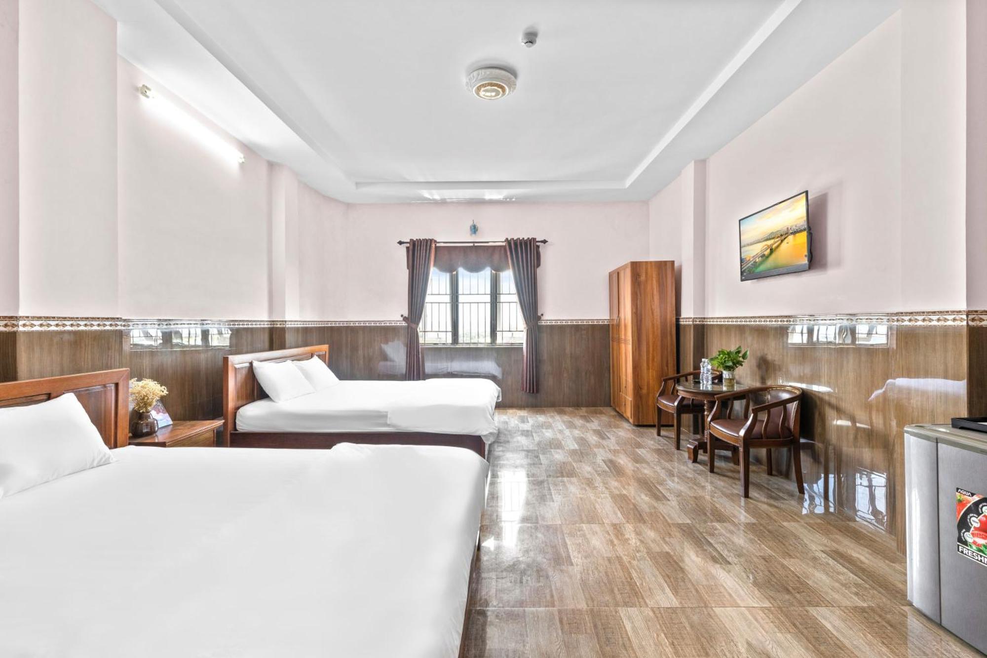 Moc Nhien Hotel Da Nang Exterior photo