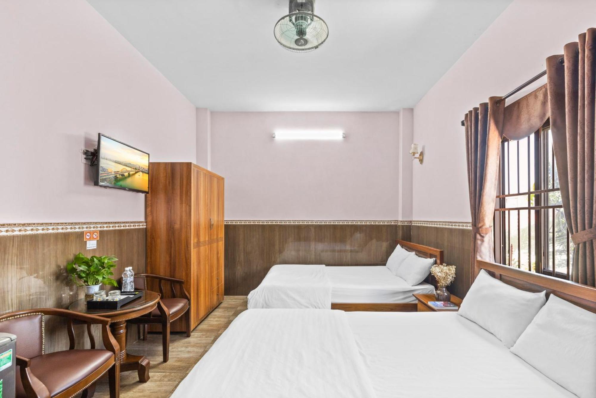 Moc Nhien Hotel Da Nang Exterior photo