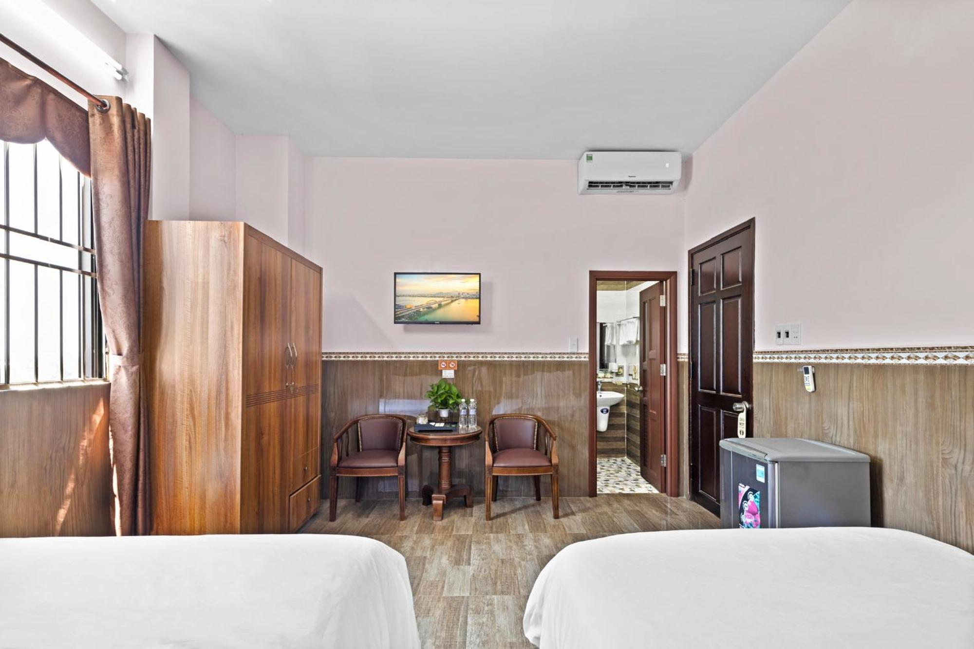 Moc Nhien Hotel Da Nang Exterior photo